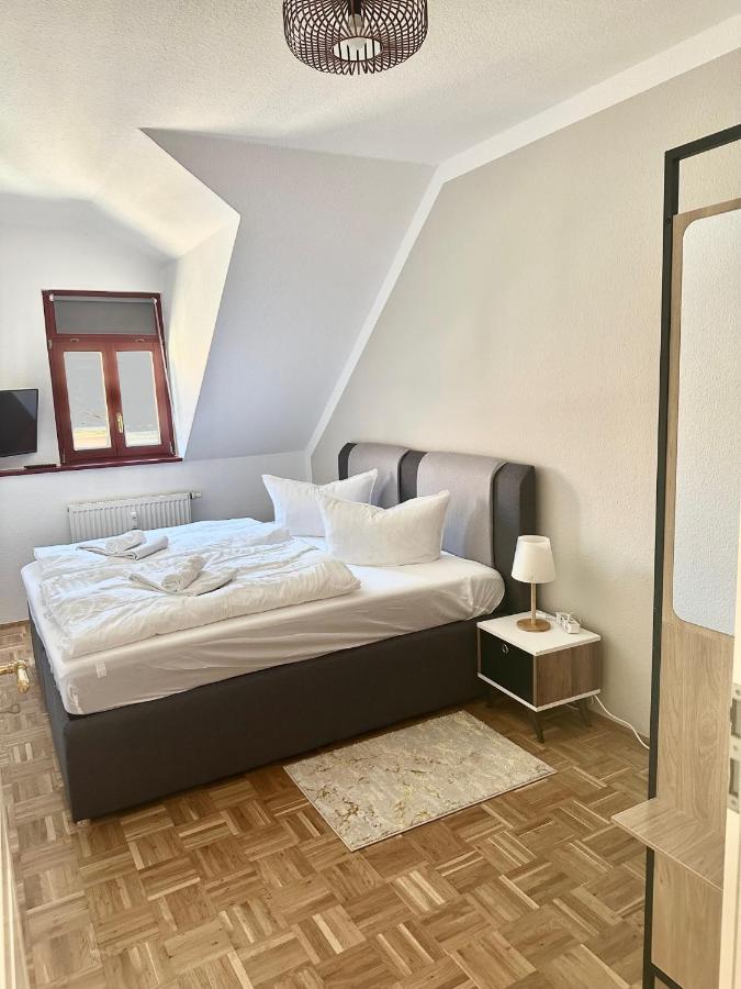 Goldigeferienwohnung "Am Markt" In Pirna Buitenkant foto
